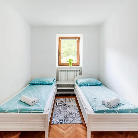 Apartmaji Mouse Apartamento Bovec