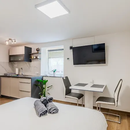 Apartmaji Mouse Bovec